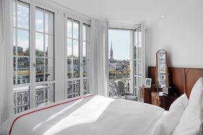 Ruby Mimi Zurich 4.0 star property