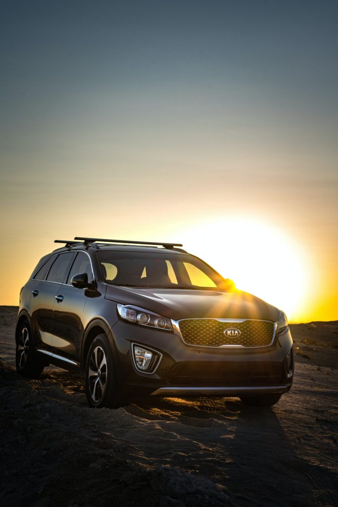 Intermediate-SUV-vs-Standard-SUV-scaled-1