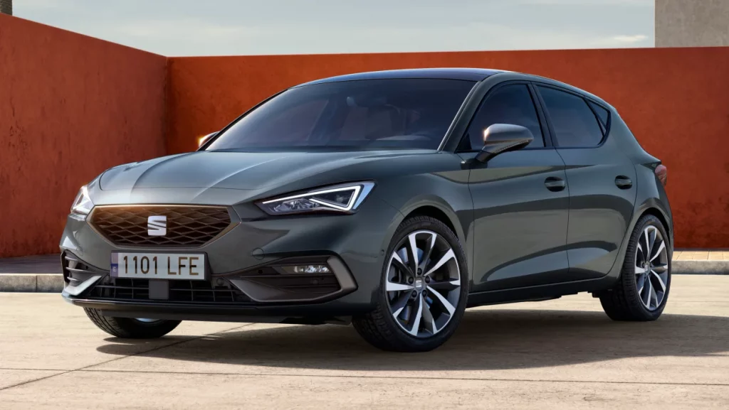 SEAT-Leon-01_tvb5tp
