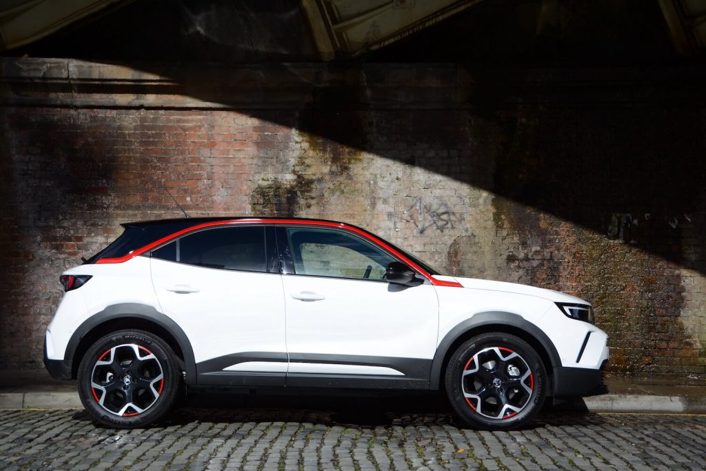Vauxhall-Mokka-e-001-low-res
