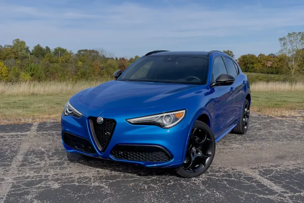 alfa-romeo-stelvio-estrema-2023-04-exterior-front-scaled